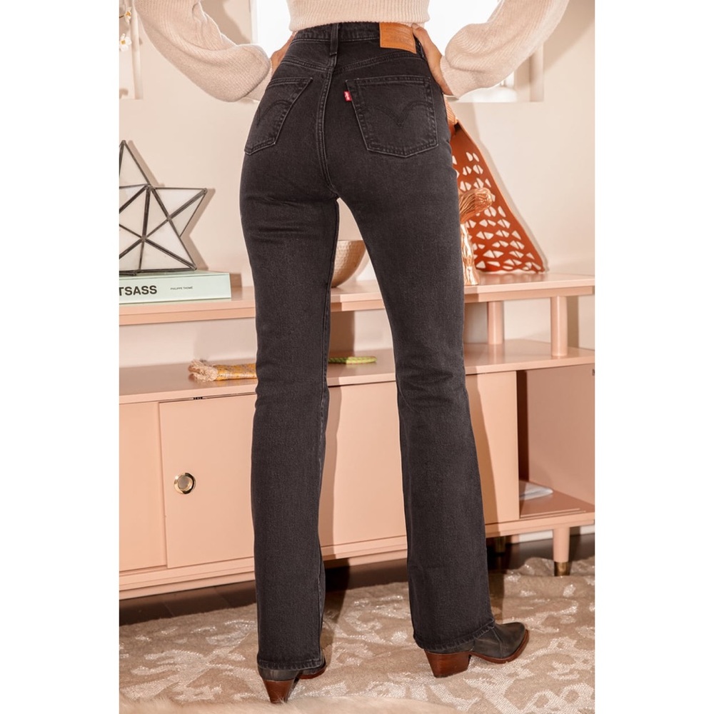 Levi's® Premium RIBCAGE BOOTCUT WOMEN'S JEANS - Picture 14 of 15
